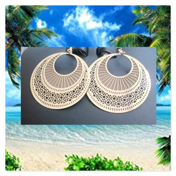 Filigree Flower - Picture 1 of 1